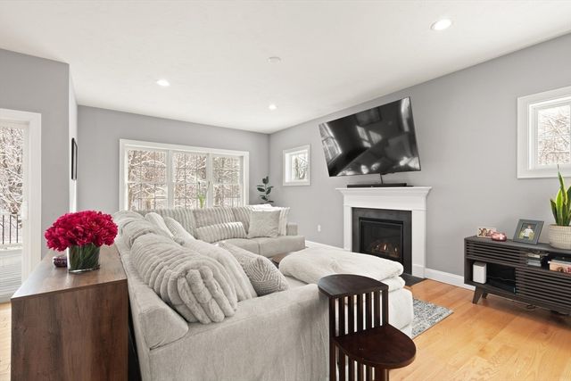 36 Gilchrest, Lunenburg, MA 01462