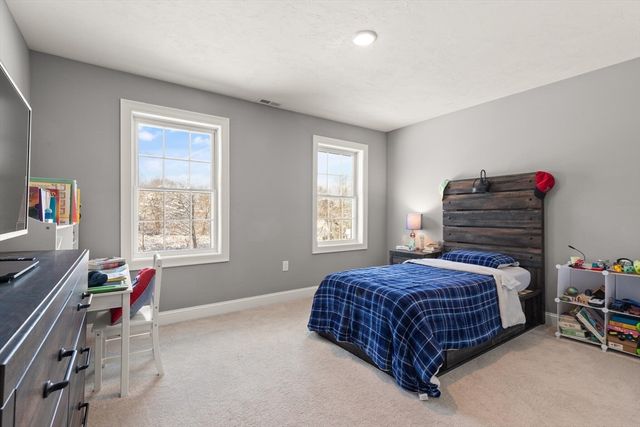 36 Gilchrest, Lunenburg, MA 01462