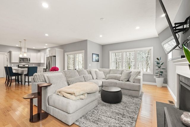 36 Gilchrest, Lunenburg, MA 01462