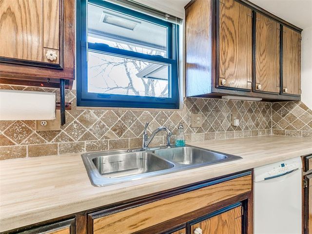 7805 Westwood Lane, Oklahoma City, OK 73169