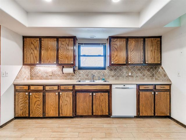 7805 Westwood Lane, Oklahoma City, OK 73169