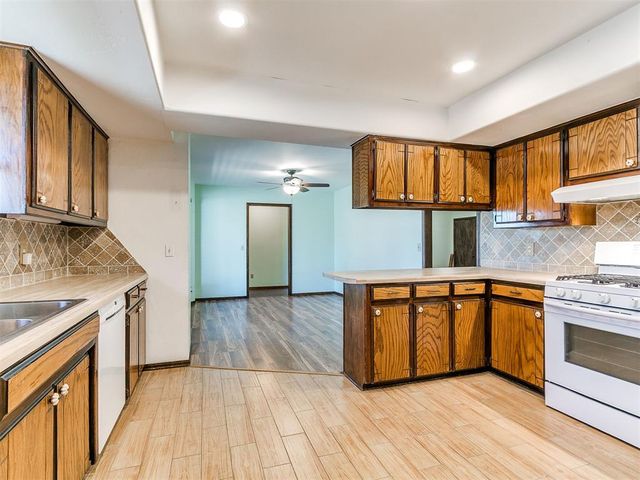 7805 Westwood Lane, Oklahoma City, OK 73169