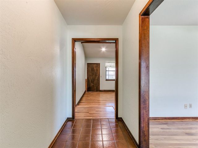 7805 Westwood Lane, Oklahoma City, OK 73169