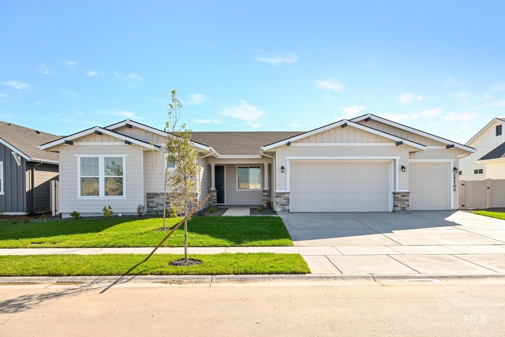 9583 W Greytown Ct, Star, ID 83669