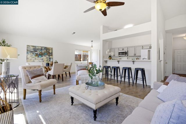 4606 Chelsea Dr, Oakley, CA 94561