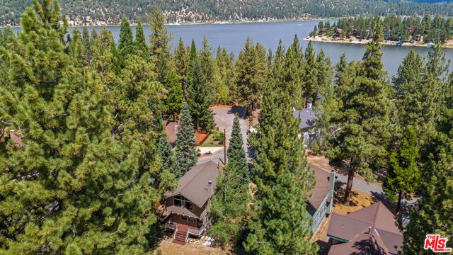 793 Rayo Lane, Big Bear City, CA 92315