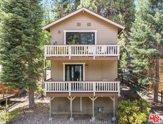 793 Rayo Lane, Big Bear City, CA 92315