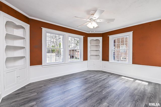 515 W ARMSTRONG Avenue, Peoria, IL 61606