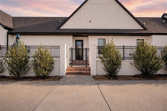 3807 Copper Ridge, Rogers, AR 72756