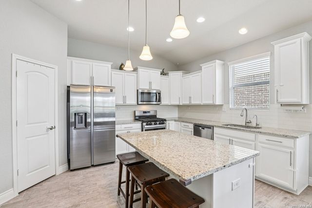 27450 Paraiso Sands, Boerne, TX 78015