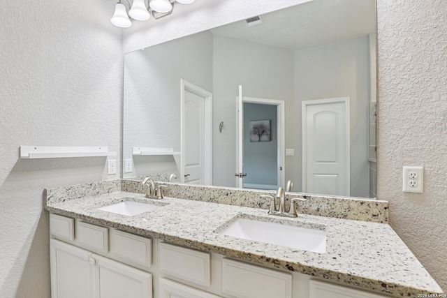 27450 Paraiso Sands, Boerne, TX 78015