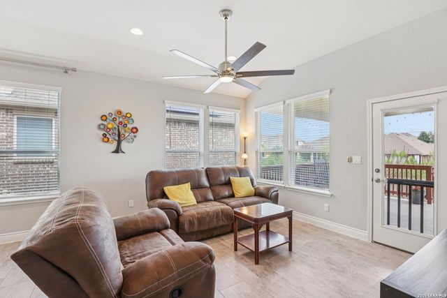 27450 Paraiso Sands, Boerne, TX 78015