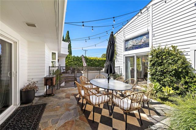 492 Magnolia Street, Costa Mesa, CA 92627