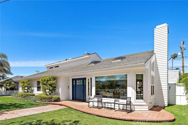 492 Magnolia Street, Costa Mesa, CA 92627