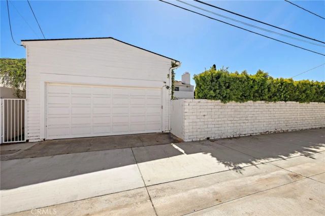 492 Magnolia Street, Costa Mesa, CA 92627
