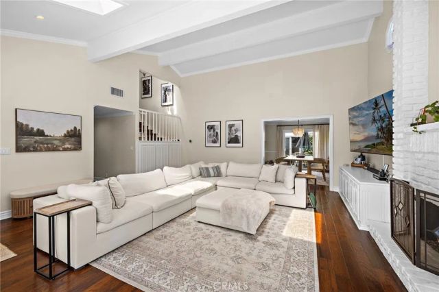 492 Magnolia Street, Costa Mesa, CA 92627