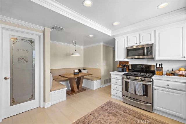 492 Magnolia Street, Costa Mesa, CA 92627
