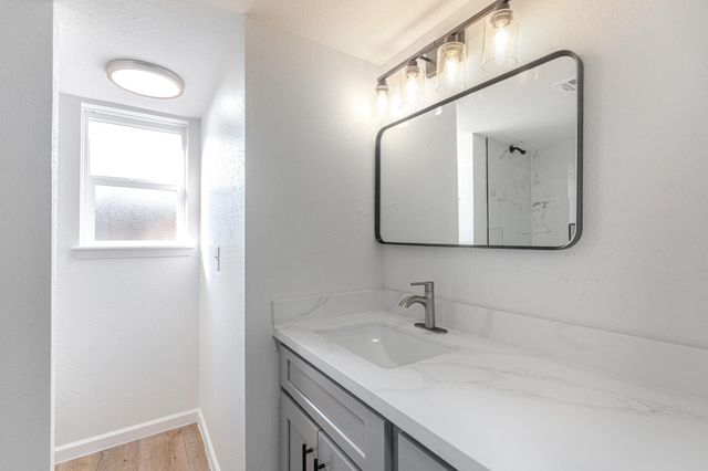 9214 Woodland Oaks Drive, Houston, TX 77040