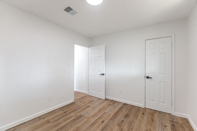 9214 Woodland Oaks Drive, Houston, TX 77040