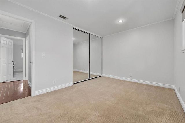 1 Comstock Queen Court, Mountain View, CA 94043