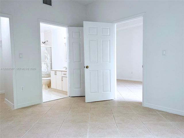 7085 Nova Drive 330, Davie, FL 33317