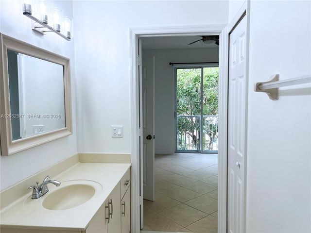 7085 Nova Drive 330, Davie, FL 33317