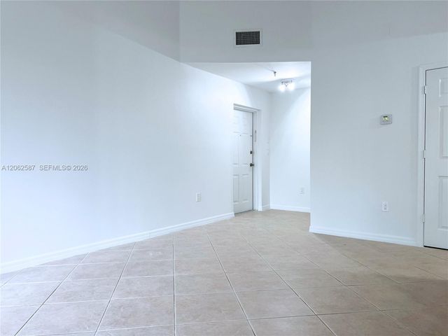 7085 Nova Drive 330, Davie, FL 33317
