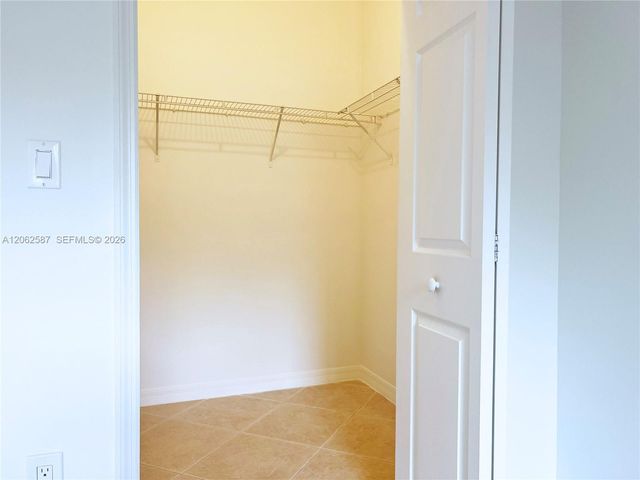7085 Nova Drive 330, Davie, FL 33317