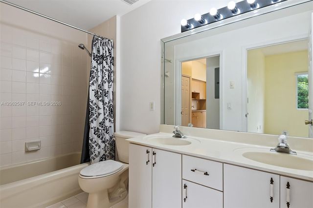 7085 Nova Drive 330, Davie, FL 33317