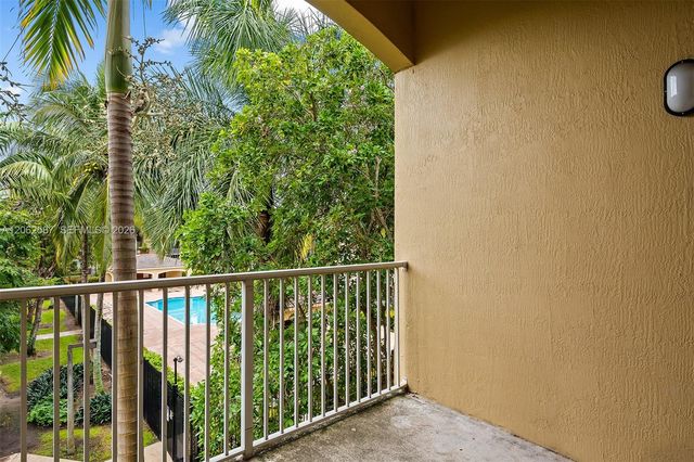 7085 Nova Drive 330, Davie, FL 33317
