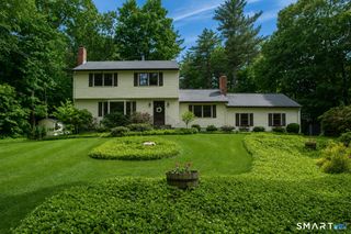 48 Quorn Hunt Road, Simsbury, CT 06092
