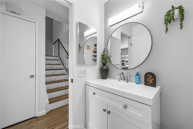 3010 Bradford D, Santa Ana, CA 92707