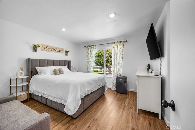 3010 Bradford D, Santa Ana, CA 92707