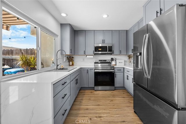 3010 Bradford D, Santa Ana, CA 92707