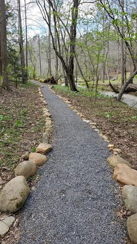 263 17th Street, Ellijay, GA 30540