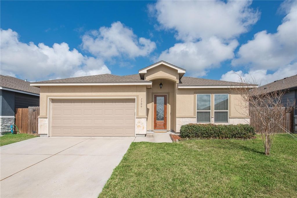 7506 QUARTZ Dr, Corpus Christi, TX 78414 — photo 2