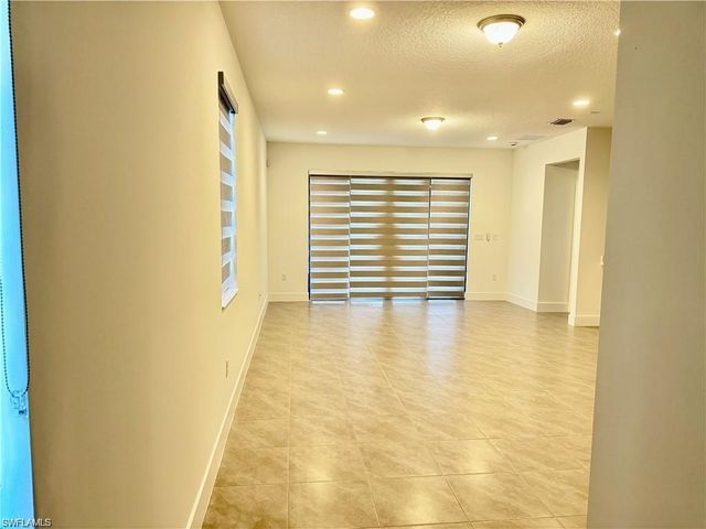 5116 Isidora LN, Immokalee, FL 34142