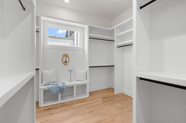 521 31st Ave, N, Nashville, TN 37209