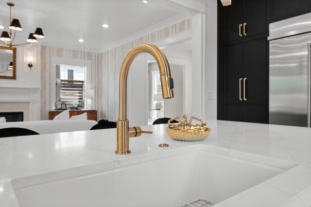 521 31st Ave, N, Nashville, TN 37209