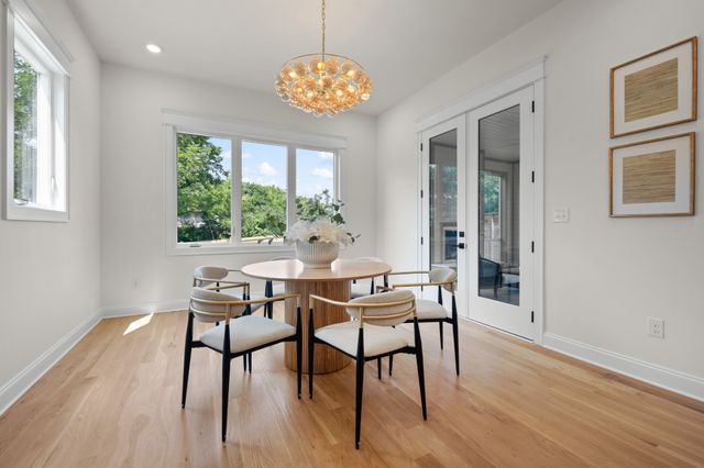 521 31st Ave, N, Nashville, TN 37209