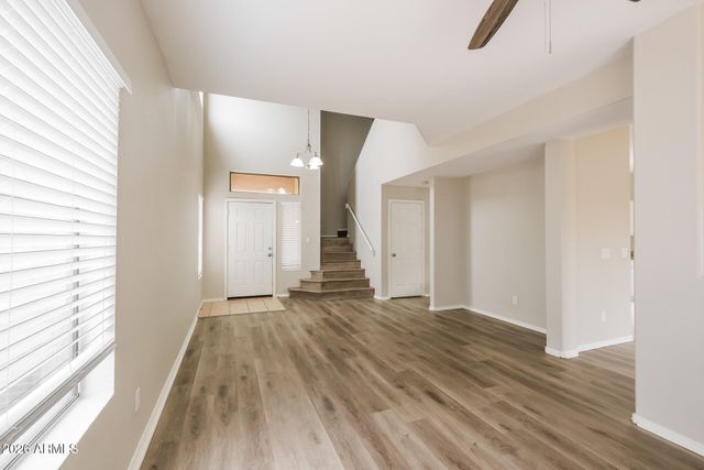 6419 W WHYMAN Avenue, Phoenix, AZ 85043