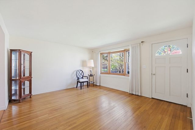 11 Regal St, Holliston, MA 01746