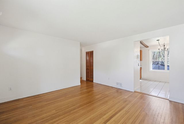 11 Regal St, Holliston, MA 01746