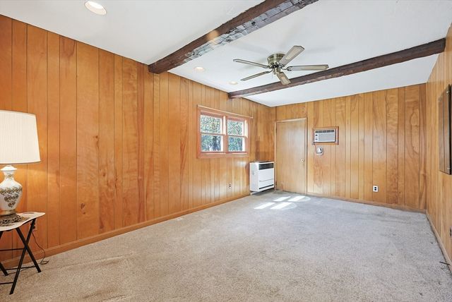 11 Regal St, Holliston, MA 01746