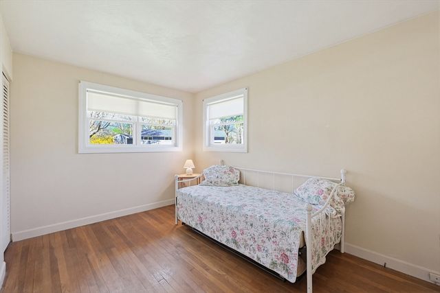 11 Regal St, Holliston, MA 01746