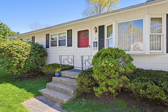 11 Regal St, Holliston, MA 01746