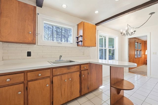 11 Regal St, Holliston, MA 01746