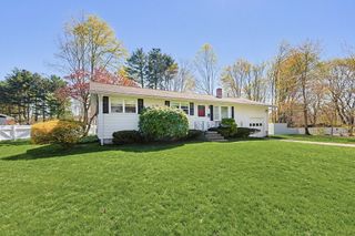 11 Regal St, Holliston, MA 01746