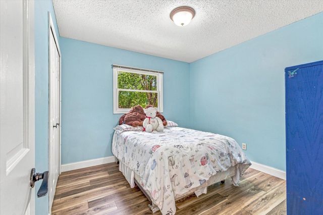 18480 Country Squires Circle, Prior Lake, MN 55372