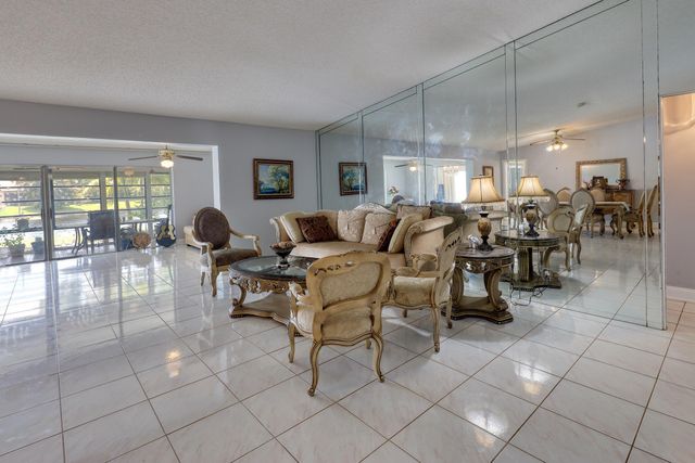 10500 NW 71st Place, Tamarac, FL 33321